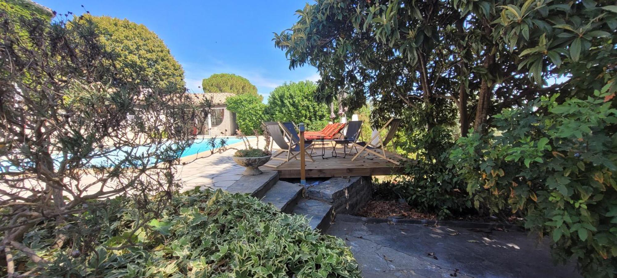 Le Domaine Du Soulier -Gite Et Chambres D'Hotes - La Maison Du Gardien Tornac 外观 照片