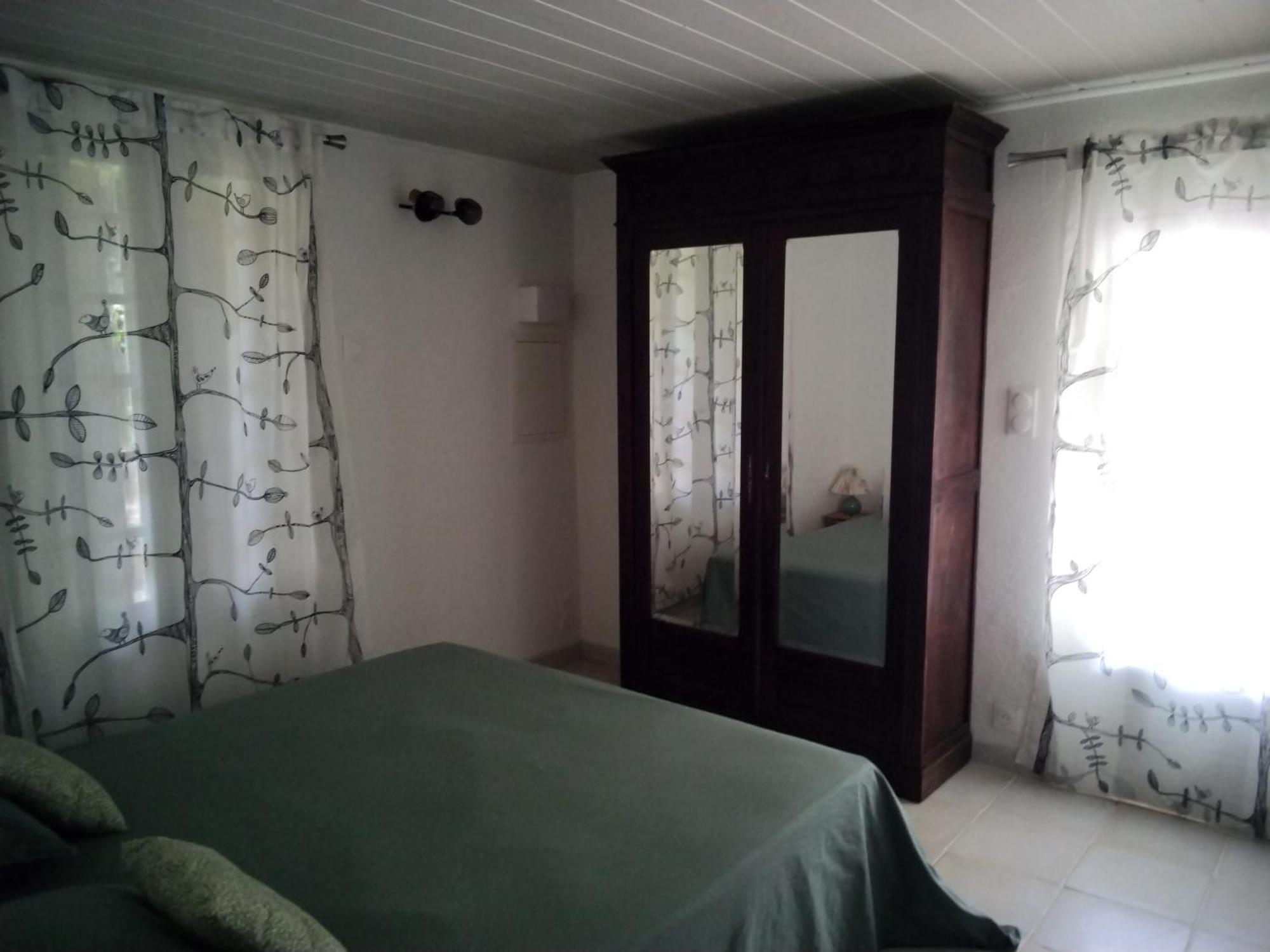 Le Domaine Du Soulier -Gite Et Chambres D'Hotes - La Maison Du Gardien Tornac 外观 照片